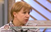 она думает что ее муж имеет внебрачного ребенка